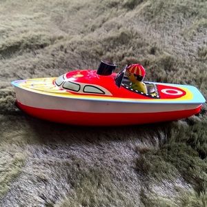 1996 Victoria, a Science Experiment